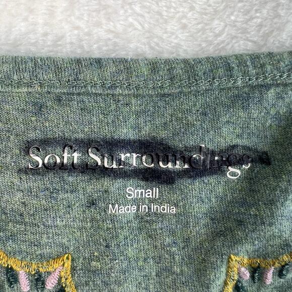 Soft Surroundings Small S Top Green Floral Embroidered Blouse Scoop Neck Boho - Picture 5 of 10